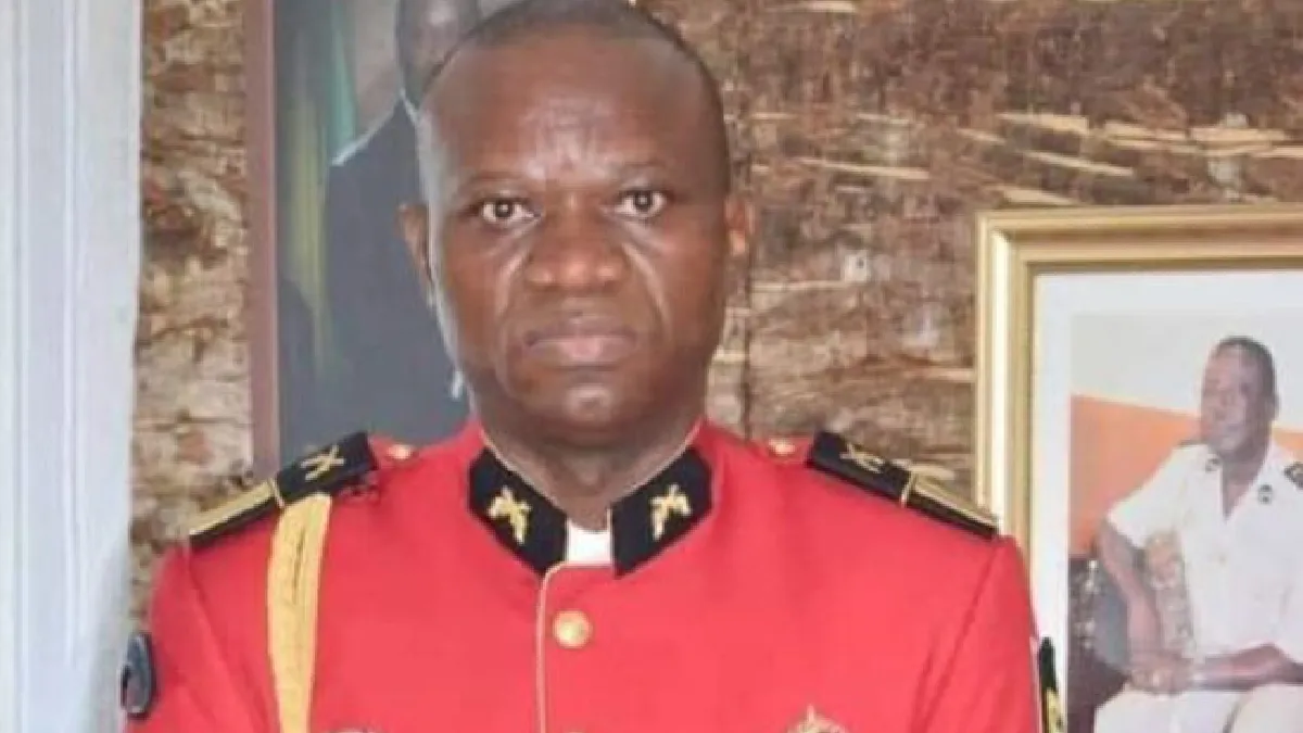 Image de Politique. Le Général Brice Oligui Nguema est désigné président de transition, après le coup d'État survenu ce 30 août. Il est nommé à l'unanimité par le groupe d'officiers supérieurs et de généraux représentant l'ensemble de l'armée gabonaise. Pour rappel, avant le coup d'État, le Général Brice Oligui Nguema commandait la Garde républicaine. Désormais à la tête du pays, il devrait maintenant guider la nation d'Afrique centrale vers le retour à l'ordre constitutionnel. Il est à noter que la durée de cette transition militaire reste indéterminée. Que pensez-vous de ce coup d'Etat ?